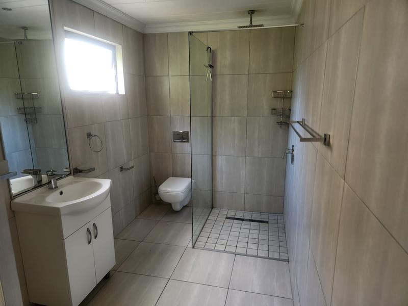 To Let 3 Bedroom Property for Rent in Herolds Bay Western Cape